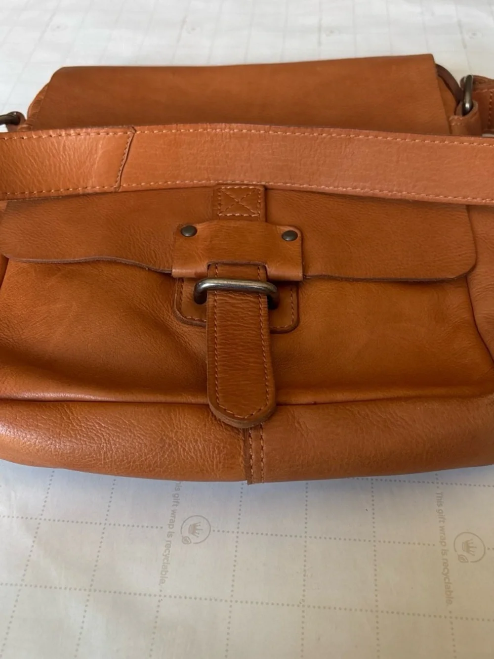 Classic Tan Leather Messenger Bag with Adjustable Strap